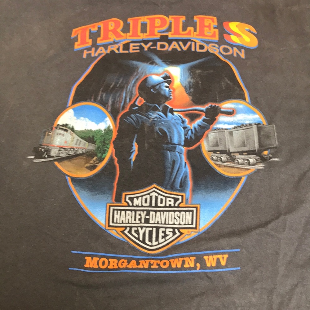 Harley Davidson shirt medium